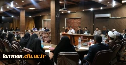 دکتر محمدی در جمع دبیران تشکل ها، کانون ها و انجمن های علمی دانشجویی دانشگاه فرهنگیان کرمان:
جشنواره شعر و داستان با محوریت شهید حاج قاسم سلیمانی برگزار می شود 4