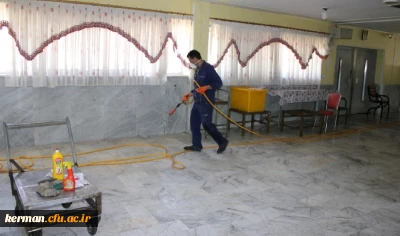 به منظور اقدامات پیشگیرانه از کرونا ویروس

ضدعفونی کلیه فضاهای دانشگاه فرهنگیان استان کرمان انجام شد