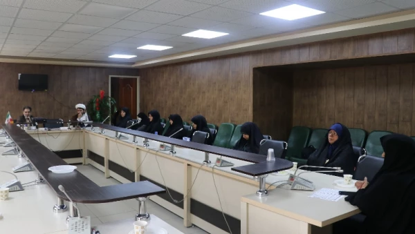 آیین معارفه معاون توسعه منابع و دانشجویی پردیس شهید باهنر (خواهران) 5