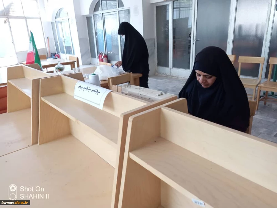 کارگاه تولید ماسک در پردیس شهید باهنر دانشگاه فرهنگیان استان کرمان 3