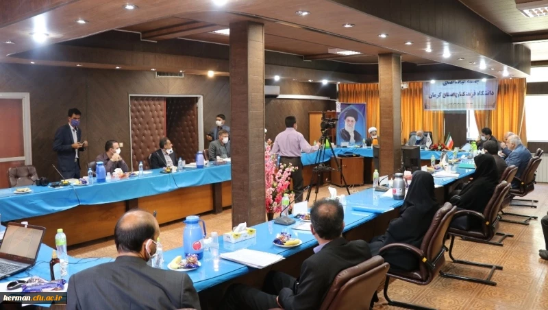 قدردانی ریاست محترم دانشگاه فرهنگیان کشور از استاندار محترم کرمان به دلیل همکاری در اجرای طرح 31-100 دانشگاه فرهنگیان کشور 6