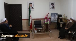 حجت الاسلام و المسلمین علیدادی سلیمانی نماینده ولی فقیه در استان و امام جمعه کرمان:
مکتب شهید سلیمانی، جریان بزرگ فرهنگی است که برگرفته از دل جبهه و جنگ و دانشگاه انسان سازی دفاع مقدس می باشد. 3