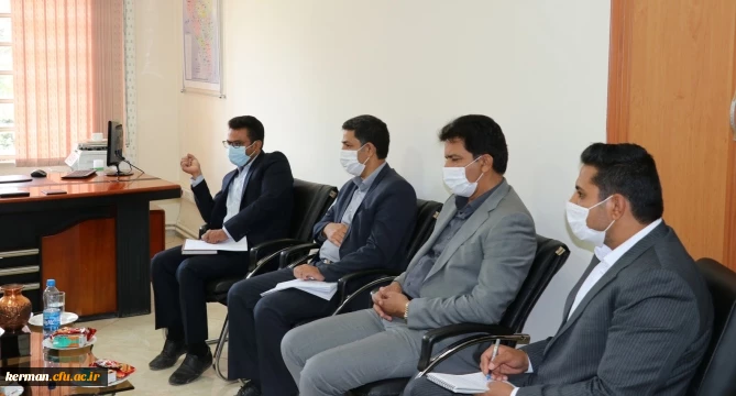مدیر کل نوسازی توسعه و تجهیز مدارس استان در دیدار با دکتر توان آمادگی اداره کل نوسازی را جهت همکاری و اجرای طرح های عمرانی دانشگاه فرهنگیان کرمان اعلام داشت 4