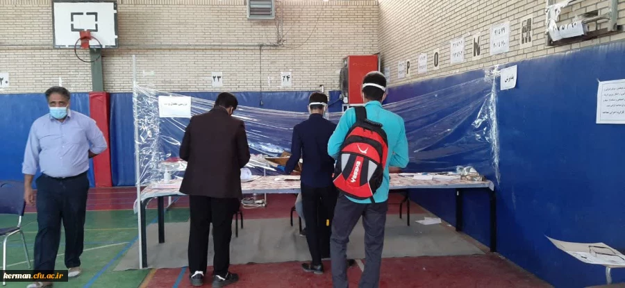 بازدید مدیر کل محترم آموزش و پروش از روند مصاحبه 3