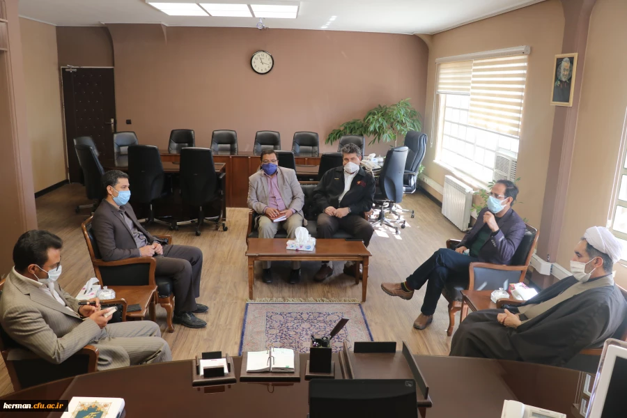 رئیس دانشگاه فرهنگیان و مدیر کل نوسازی مدارس استان با یکدیگر دیدار و گفتگو کردند 3