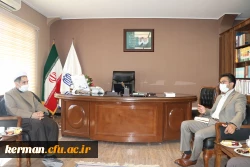 به منظور بررسی وضعیت فضاهای موجود در دانشگاه فرهنگیان استان و استفاده مناسب از بودجه های مصوب استانی در این راستا روسای دانشگاه فرهنگیان و مدیر کل نوسازی مدارس استان با یکدیگر دیدار و گفتگو کردند. 2