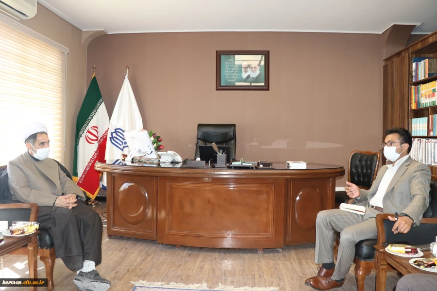 دکتر توان رئیس فرهنگیان کرمان با مدیر کل نوسازی مدارس استان دیدار کردند. 5
