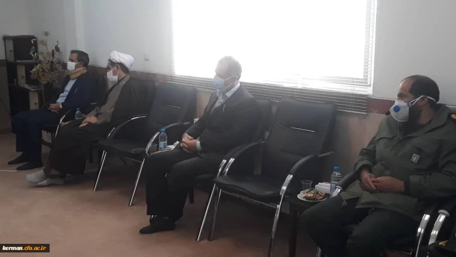 دیدار معاون پژوهش وفناوری دانشگاه فرهنگیان کشور بانماینده ولی فقیه دراستان وامام جمعه کرمان 3