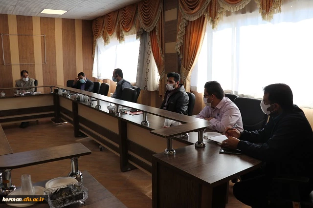 تجلیل از همکاران حوزه مالی دانشگاه فرهنگیان کرمان به مناسبت گرامیداشت هفته حسابداری 4