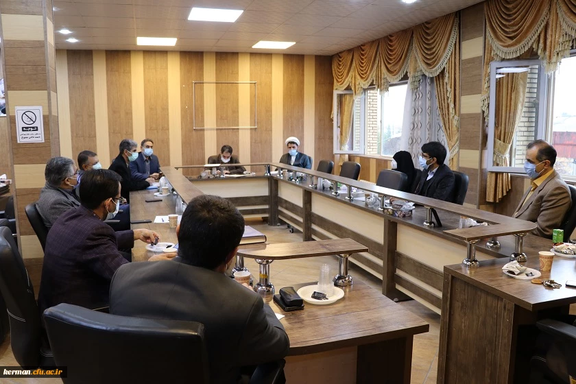 شورای اداری دانشگاه فرهنگیان کرمان با حضوردکتر توان رئیس دانشگاه فرهنگیان استان برگزار شد 5
