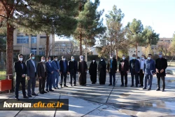 ادای احترام دکتر خنیفر به شهدای گمنام دانشگاه فرهنگیان کرمان 7