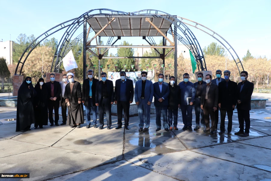 ادای احترام دکتر خنیفر به شهدای گمنام دانشگاه فرهنگیان کرمان 8