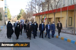 ادای احترام دکتر خنیفر به شهدای گمنام دانشگاه فرهنگیان کرمان 9