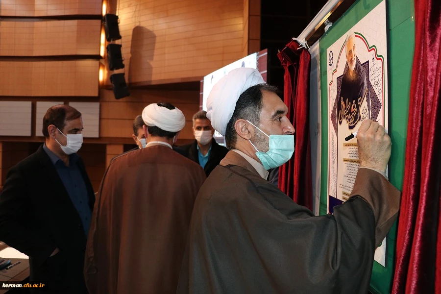 هدف این است که بتوانیم شهید سلیمانی را به عنوان یک الگو برای نسل آینده دانش اموزان و دانشجویان  و معلمان معرفی کنیم  6