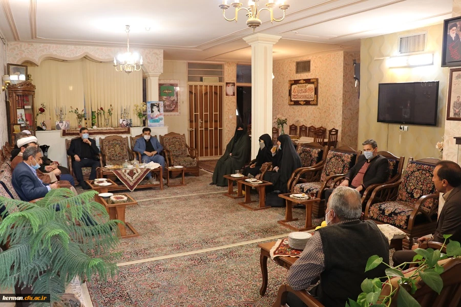 دیدار رئیس دانشگاه فرهنگیان کشور با خانواده شهید محسن برهانی 8