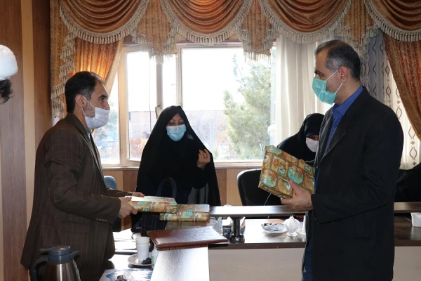 فعالیت های فرهنگی دانشگاه از اهمیت ویژه ای برخوردار میباشد 8