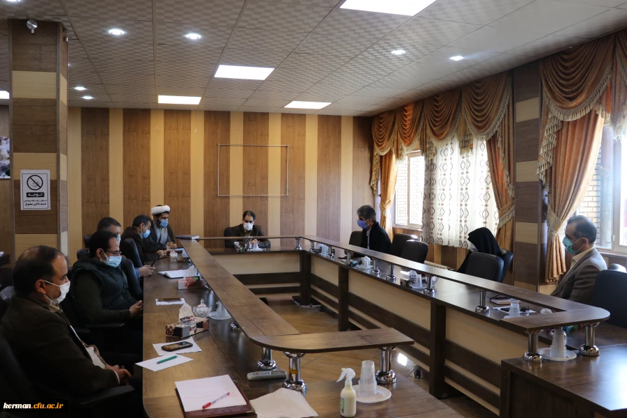 تعیین وضعیت دورکاری همکاران در جلسه شورای اداری دانشگاه فرهنگیان کرمان 2