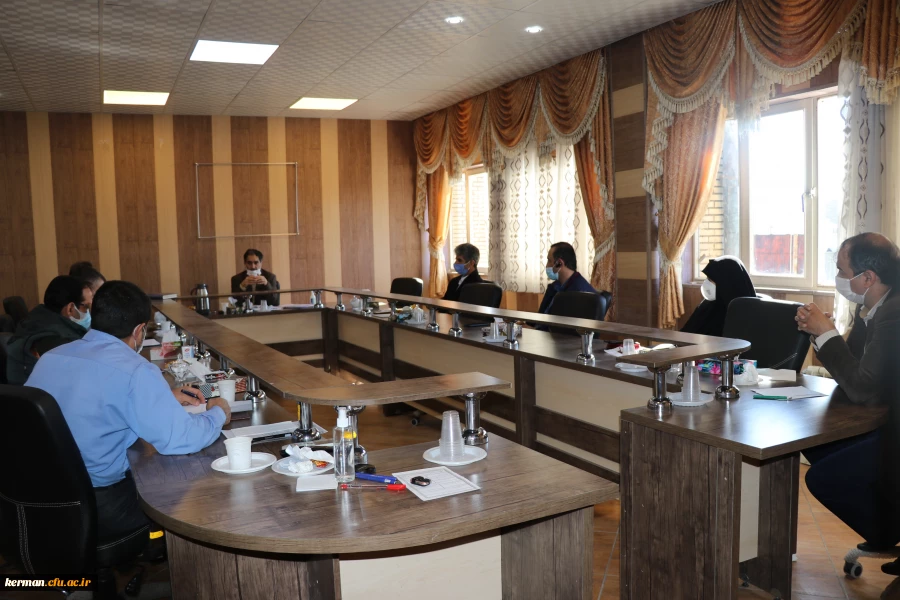 در جلسه برنامه ریزی بودجه ، برپیگیری سریع مصوبات جلسه تعمیر و تجهیز دانشگاه تاکید شد 2