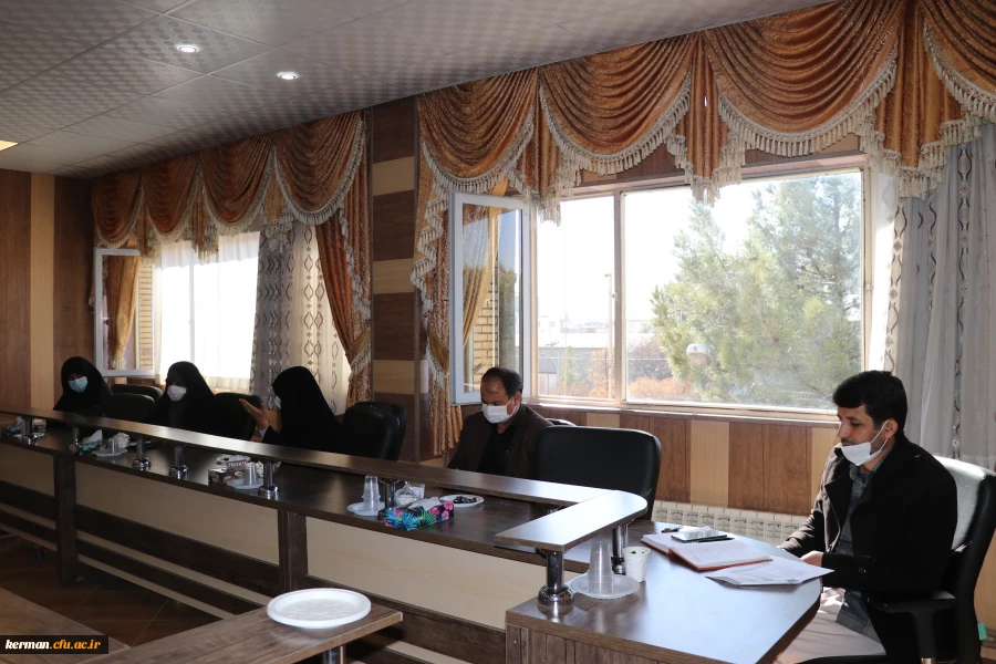 حضور در گلزار شهدای شهر کرمان وتجدید میثاق با آرمانهای امام راحل و شهدای عظیم الشان آغازبرنامه های گرامیداشت ایام الله دهه فجر دردانشگاه فرهنگیان کرمان 2