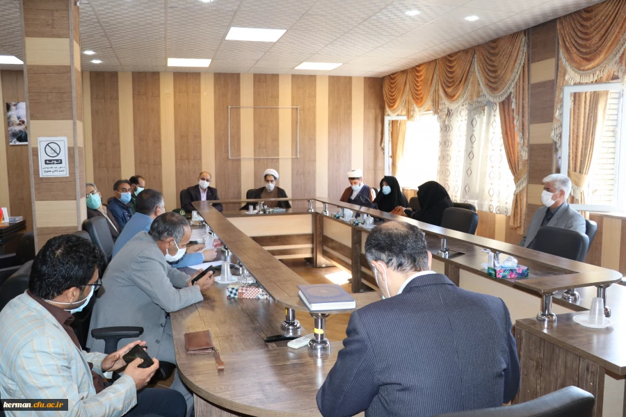 درآستانه سالگرد پیروزی شکوهمند انقلاب اسلامی ،شورای بسیج اساتید دانشگاه فرهنگیان کرمان برگزار شد 3