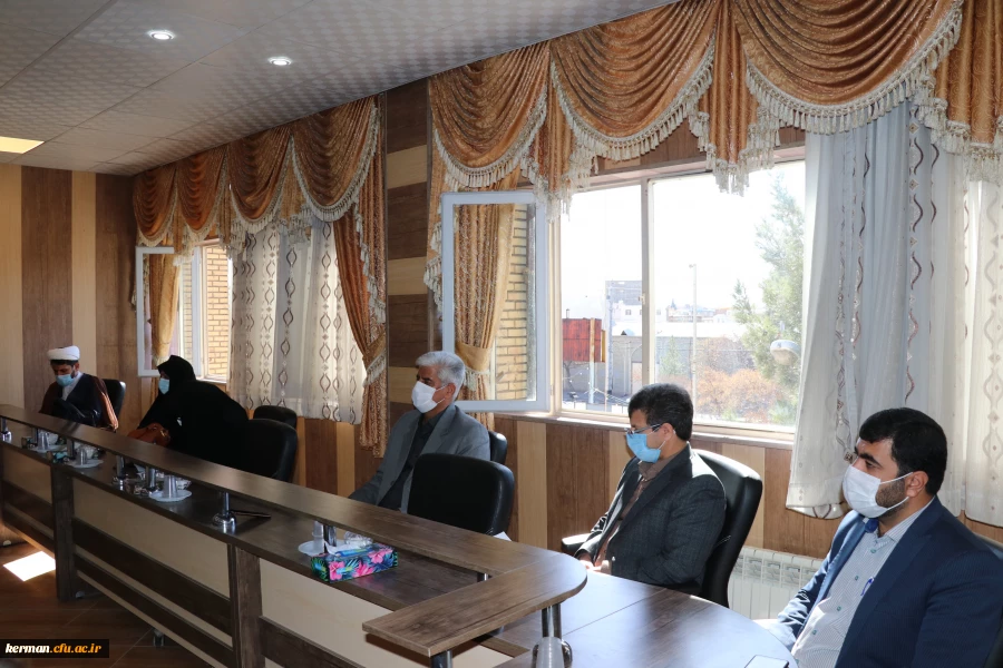 درآستانه سالگرد پیروزی شکوهمند انقلاب اسلامی ،شورای بسیج اساتید دانشگاه فرهنگیان کرمان برگزار شد 7