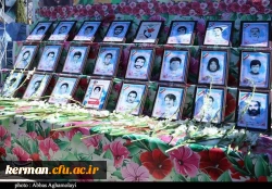 حضور مسئولین دانشگاه فرهنگیان استان کرمان درآیین گرامیداشت سالروز ورود امام خمینی (ره)به میهن از جوارمزار حاج قاسم 2