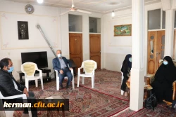 دیدار رئیس دانشگاه فرهنگیان استان کرمان با خانواده شهید حسین محمدی 4