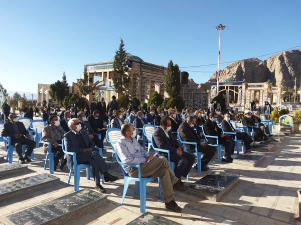 تجدید عهد وپیمان اساتید بسیجی دانشگاههای استان کرمان با آرمانهای امام راحل وشهدای عظیم الشان      5