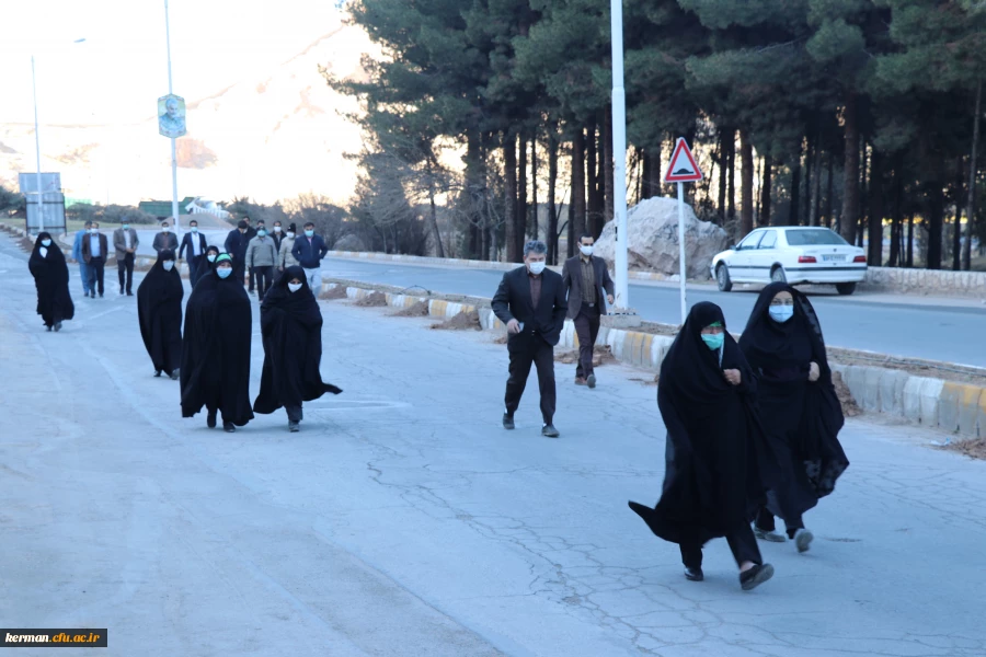 برگزاری مسابقه کوه پیمایی بمناسبت گرامیداشت دهه فجر در دانشگاه فرهنگیان کرمان 4