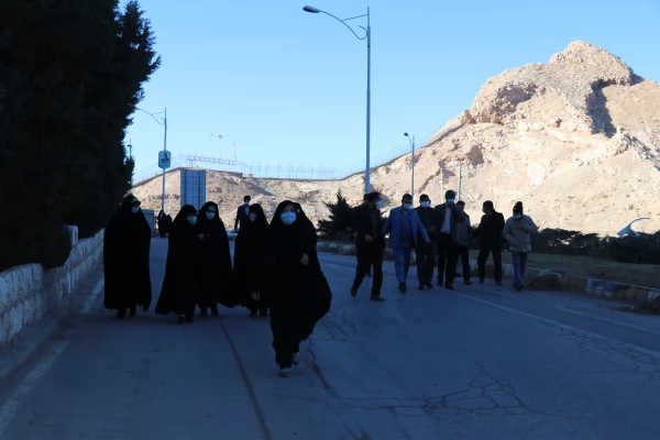 برگزاری مسابقه کوه پیمایی بمناسبت گرامیداشت دهه فجر در دانشگاه فرهنگیان کرمان 8