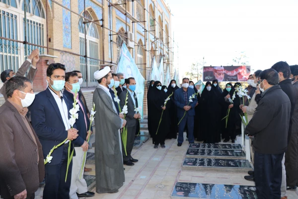 تجدید میثاق دانشگاهیان دانشگاه فرهنگیان کرمان با امام راحل وشهدای عظیم الشان 8