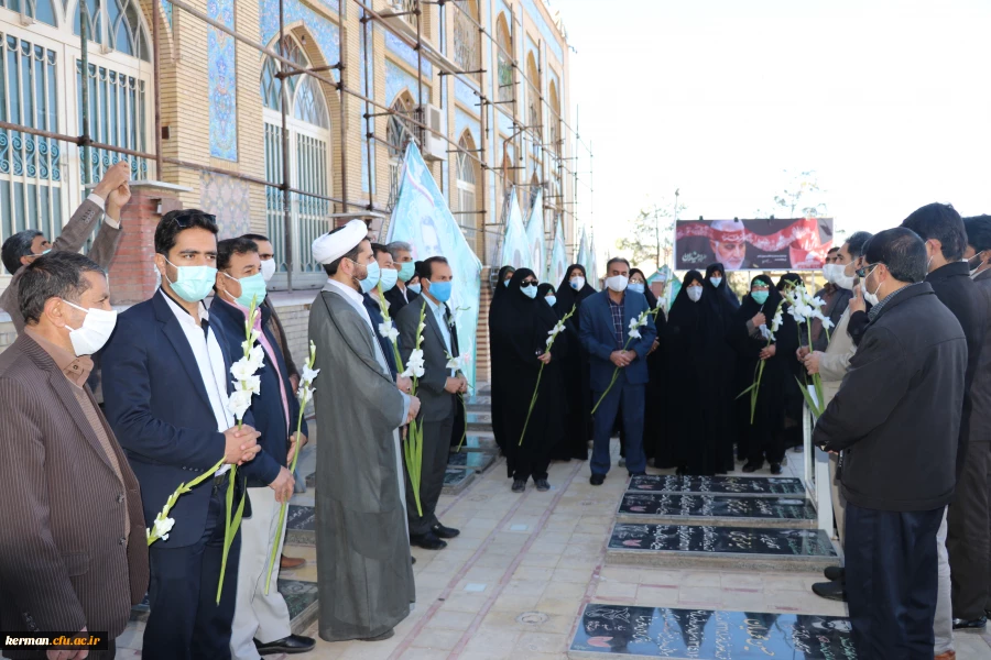 تجدید میثاق دانشگاهیان دانشگاه فرهنگیان کرمان با امام راحل وشهدای عظیم الشان 8