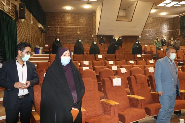 جشن میلااد حضرت زهرا (س) همراه با تجلیل از همکاران زن در دانشگاه فرهنگیان کرمان برگزارشد 2