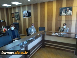 جلسه ستاد شاهد وایثارگر دانشگاه فرهنگیان کرمان با حضور دکتر توان رئیس دانشگاه فرهنگیان استان ، احمدی وعلیزاده نمایندگان اعزامی از سازمان مرکزی دانشگاه ، سرهنگ مهدوی وسایر اعضاء بمنظور بررسی عملکرد وپیشرفت کار پروژه یادمان شهدای گمنام برگزار شد 6