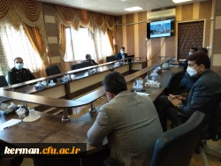 جلسه ستاد شاهد وایثارگر دانشگاه فرهنگیان کرمان با حضور دکتر توان رئیس دانشگاه فرهنگیان استان ، احمدی وعلیزاده نمایندگان اعزامی از سازمان مرکزی دانشگاه ، سرهنگ مهدوی وسایر اعضاء بمنظور بررسی عملکرد وپیشرفت کار پروژه یادمان شهدای گمنام برگزار شد 7