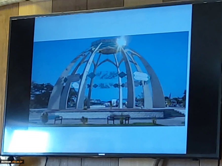 جلسه ستاد شاهد وایثارگر دانشگاه فرهنگیان کرمان با حضور دکتر توان رئیس دانشگاه فرهنگیان استان ، احمدی وعلیزاده نمایندگان اعزامی از سازمان مرکزی دانشگاه ، سرهنگ مهدوی وسایر اعضاء بمنظور بررسی عملکرد وپیشرفت کار پروژه یادمان شهدای گمنام برگزار شد 9