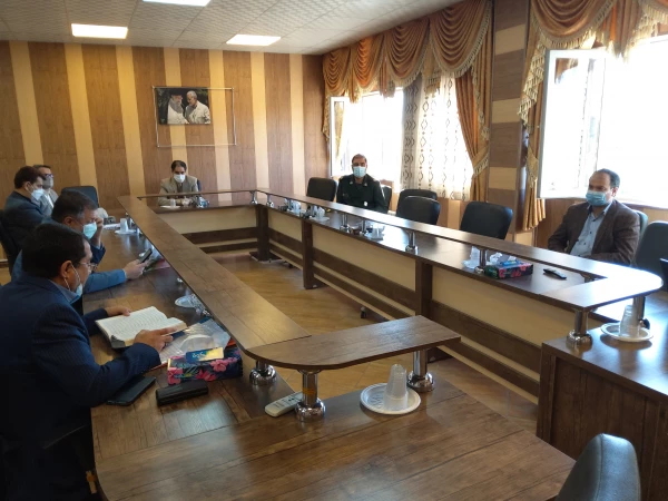 جلسه ستاد شاهد وایثارگر دانشگاه فرهنگیان کرمان با حضور دکتر توان رئیس دانشگاه فرهنگیان استان ، احمدی وعلیزاده نمایندگان اعزامی از سازمان مرکزی دانشگاه ، سرهنگ مهدوی وسایر اعضاء بمنظور بررسی عملکرد وپیشرفت کار پروژه یادمان شهدای گمنام برگزار شد 11