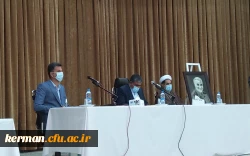  اطلاعیه
رئیس دانشگاه فرهنگیان استان کرمان 
تدوین نظام نامه فرهنگی برای دانشجو معلمان، آن هارا با منش معلمی بیشتر آشنا  می کند. 3