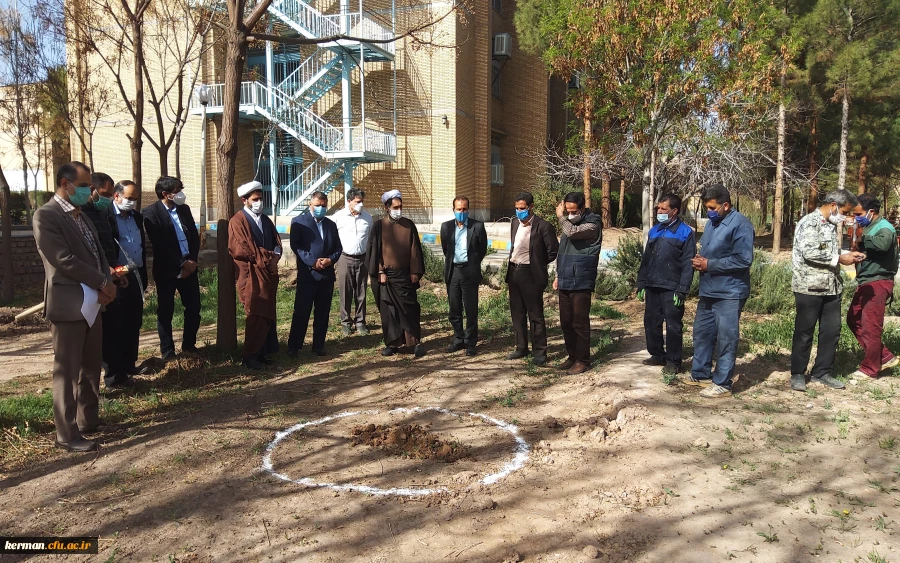 کلنگ زنی پارک مطالعه پردیس خواجه نصیر الدین طوسی دانشگاه فرهنگیان کرمان 2