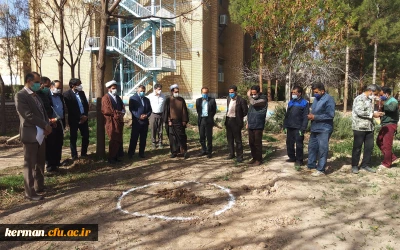 کلنگ زنی پارک مطالعه پردیس خواجه نصیر الدین طوسی دانشگاه فرهنگیان کرمان