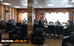 دکتر توان 
 جامعه ما در بحثهای اخلاقی وتربیتی ،نیاز به یک الگوداشت که این الگو حاج قاسم شد 5