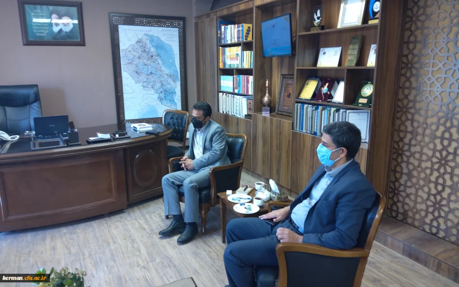 دکتر توان
 استفاده از تجربه و ظرفیت مجمع خیرین مدرسه ساز می تواند در شکل گیری مجمع خیرین دانشگاه فرهنگیان کرمان موثر باشد 2