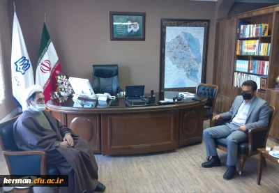 دکتر توان
 استفاده از تجربه و ظرفیت مجمع خیرین مدرسه ساز می تواند در شکل گیری مجمع خیرین دانشگاه فرهنگیان کرمان موثر باشد