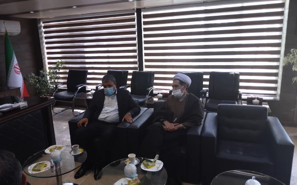 دیدار نوروزی رئیس دانشگاه فرهنگیان کرمان با مدیرکل آموزش و پرورش استان 2