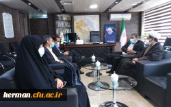 دیدار نوروزی رئیس دانشگاه فرهنگیان کرمان با مدیرکل آموزش و پرورش استان 4
