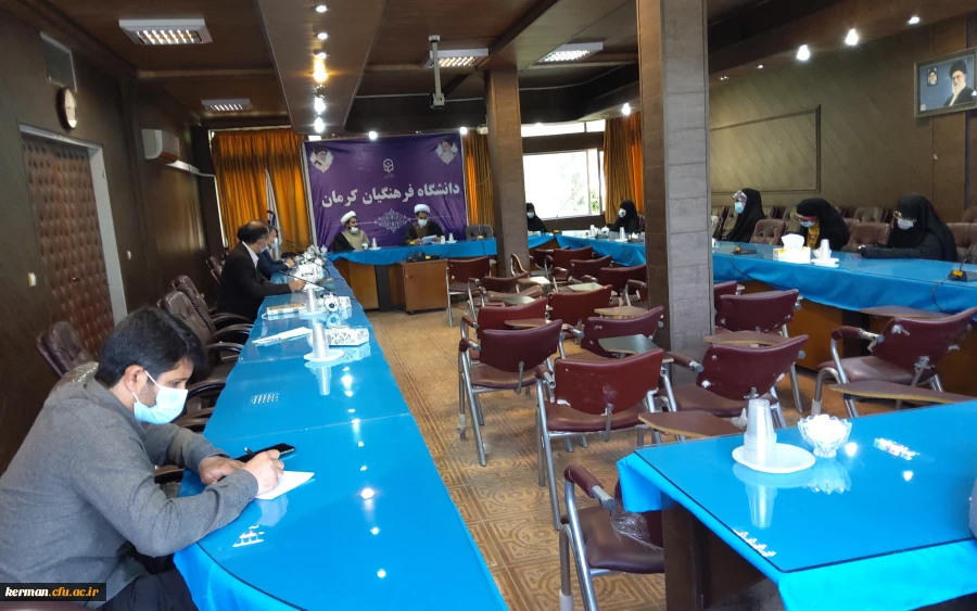 دکتر توان 
مهمترین کار فرهنگی در انجام رسالت تربیت معلم تبلیغ فرهنگ شهید و شهادت است 5