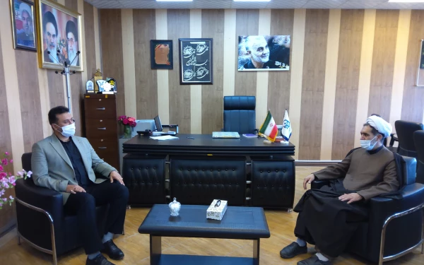 دیدار مسئول بسیج دانشجویی استان با رئیس دانشگاه فرهنگیان کرمان به مناسبت گرامیداشت هفته معلم  2