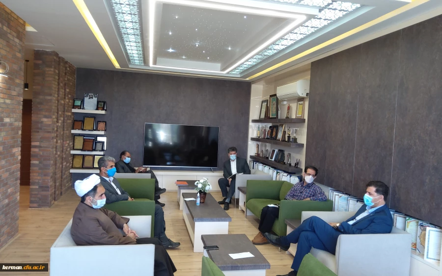 شهردا کرمان دردیدار با رئیس دانشگاه فرهنگیان استان برگسترش همکاریهای فیمابین  به ویژه دربخش های آموزشی، پژوهشی و.....تاکید کرد  3