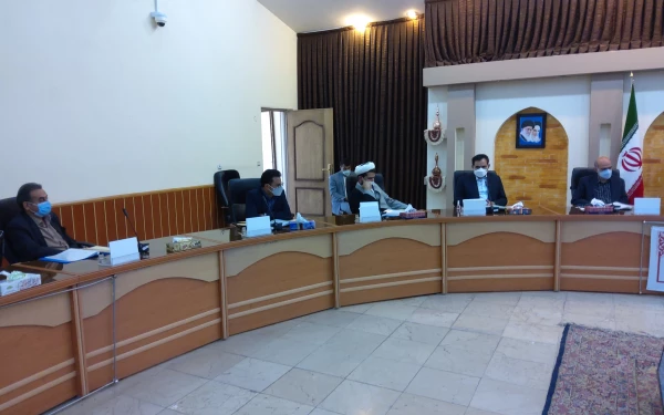 استاندار کرمان،توجه به دانشگاه فرهنگیان رالازم دانست و استفاده از ظرفیت مجمع خیرین درراستای توسعه برنامه های دانشگاه فرهنگیان راموردتاکید قرار داد 5