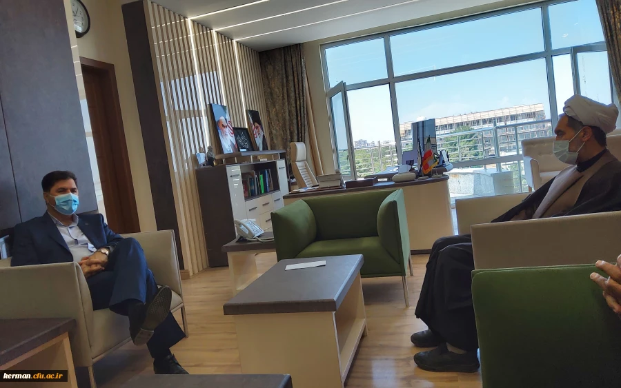 شهردا کرمان دردیدار با رئیس دانشگاه فرهنگیان استان برگسترش همکاریهای فیمابین  به ویژه دربخش های آموزشی، پژوهشی و.....تاکید کرد  2